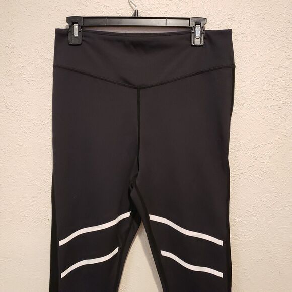 ZYIA Active Black Mesh Reflective Light N Tight Hi-Rise 7/8 Legging Size 14/16 - Picture 4 of 8